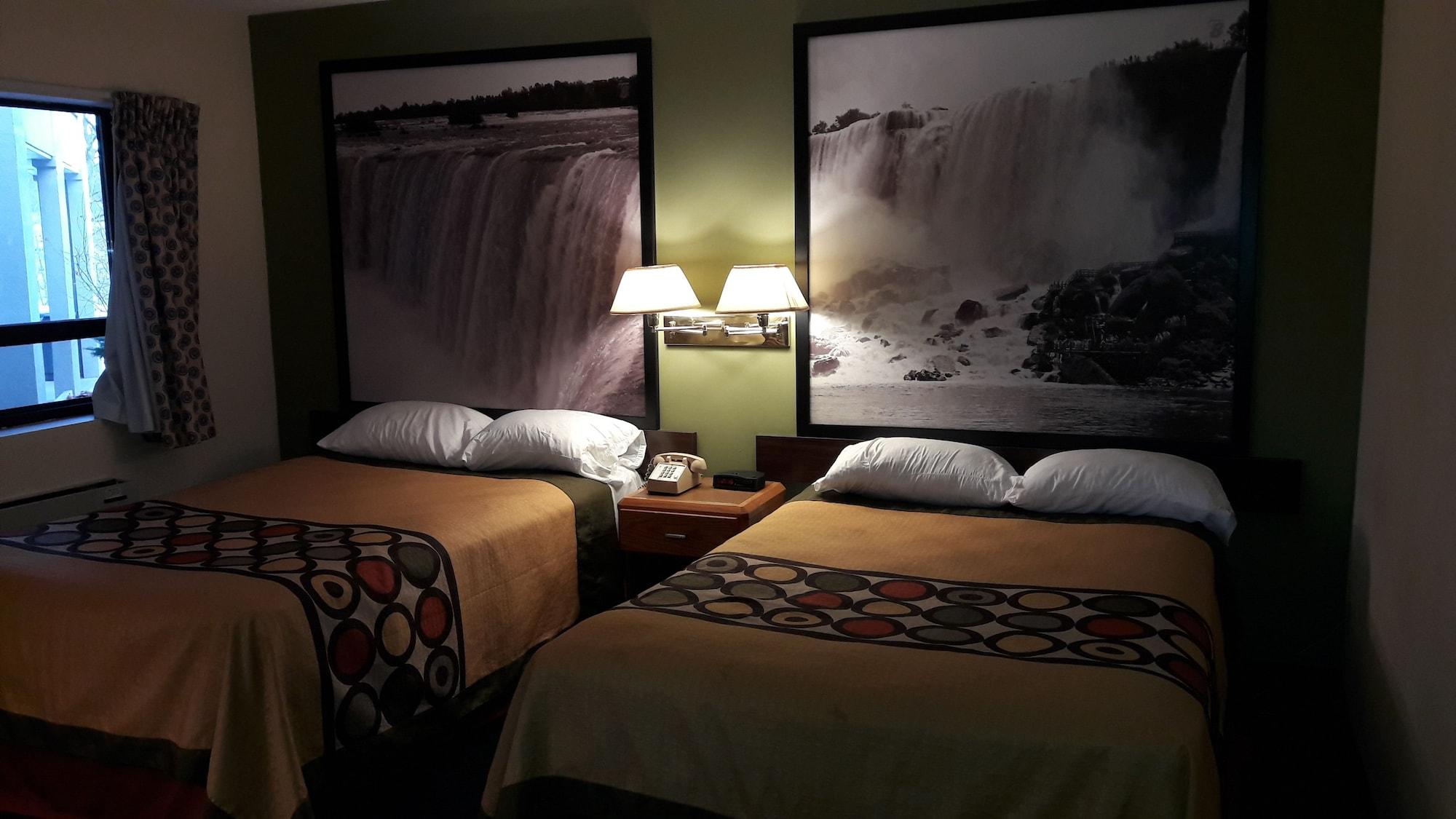 Super 8 By Wyndham Niagara Falls North Exterior photo