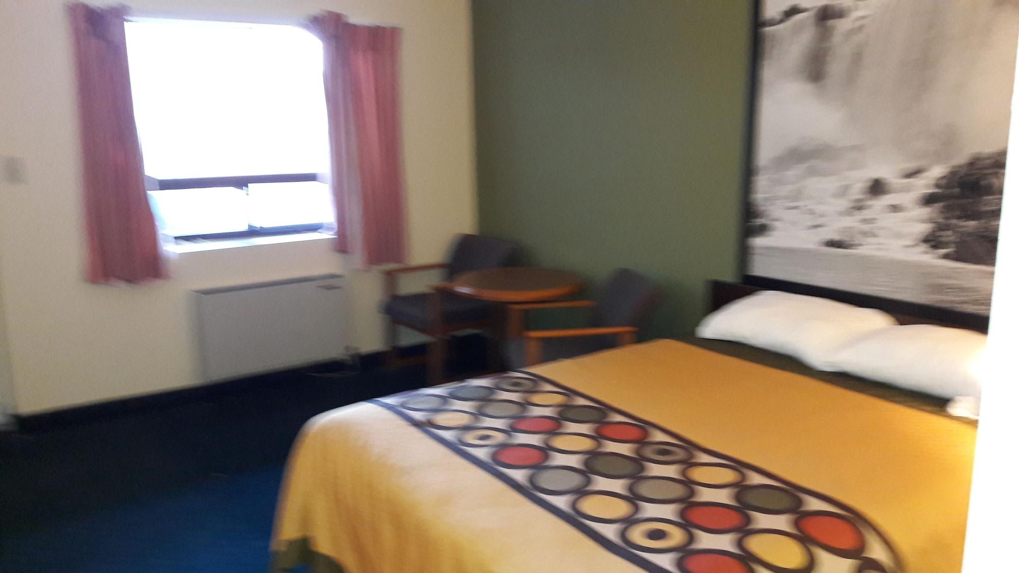 Super 8 By Wyndham Niagara Falls North Exterior photo