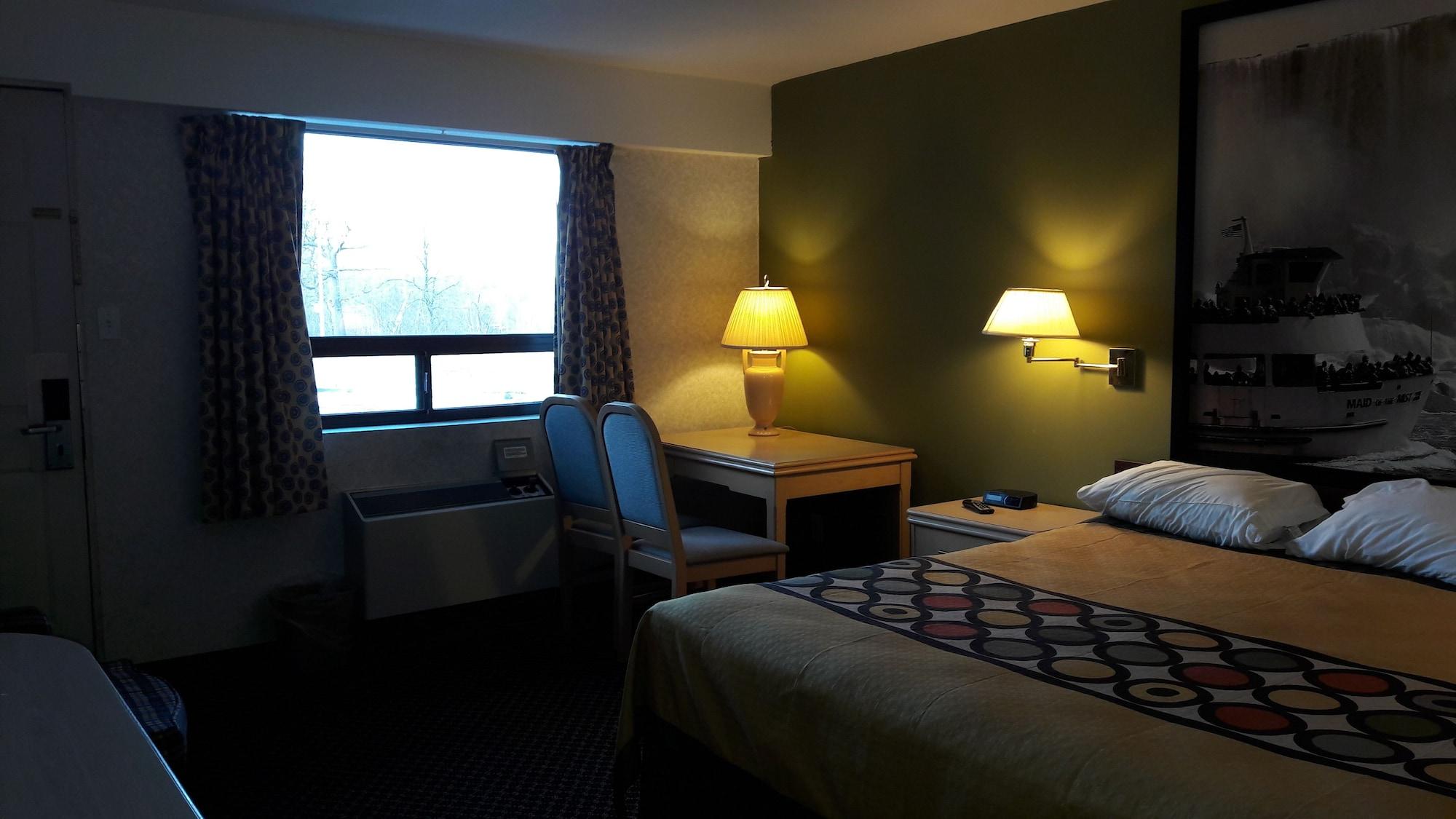 Super 8 By Wyndham Niagara Falls North Exterior photo